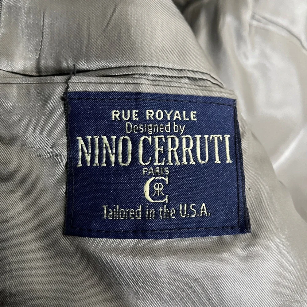 Nino Cerruti Suit Mens 42R 36x30 Grey Pinstripe‎ Vintage 2-Button USA Tailored